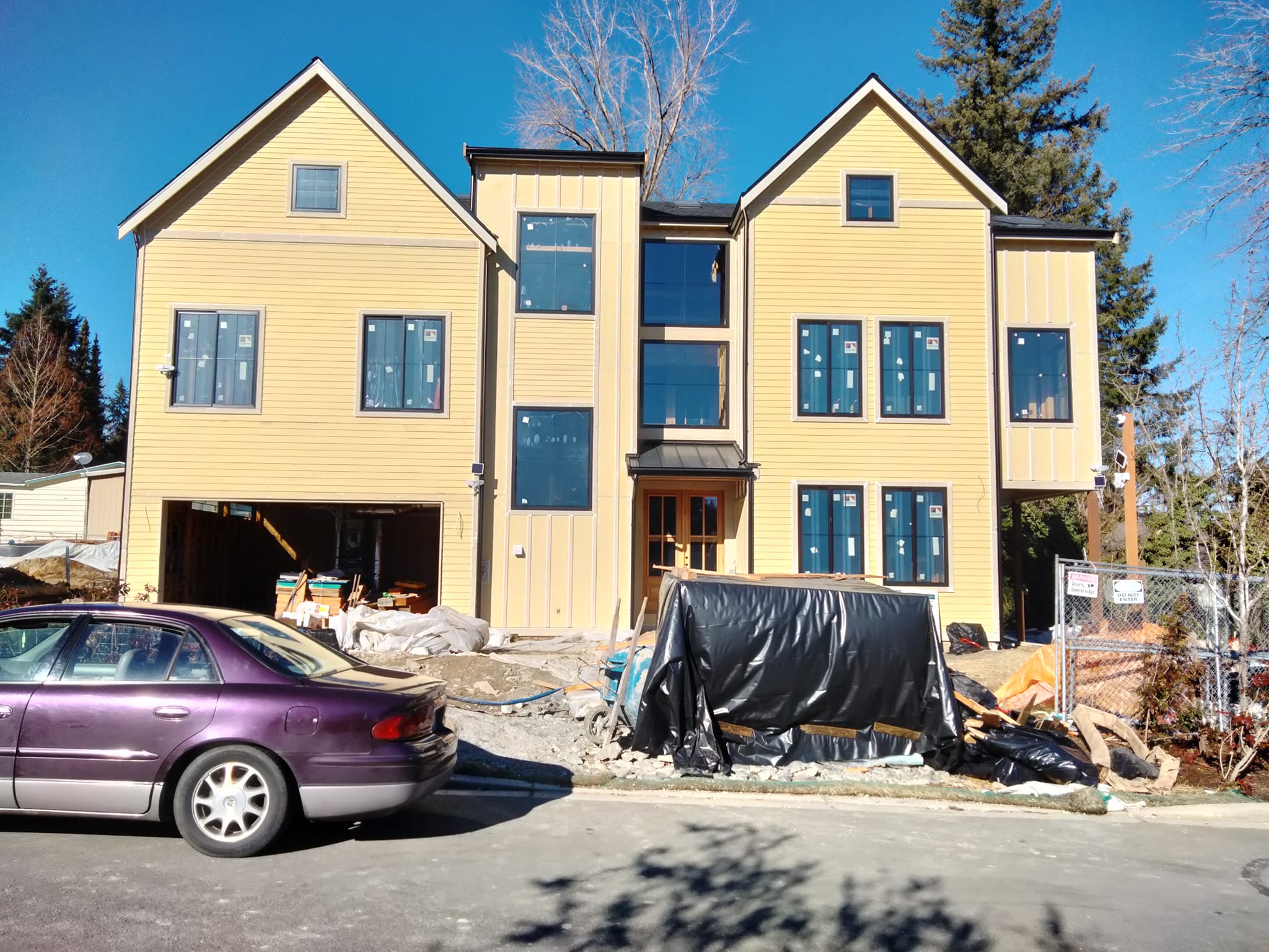 Benitez Siding, LLC: Service Image-9 Benitez Siding, LLC: Service Image-9